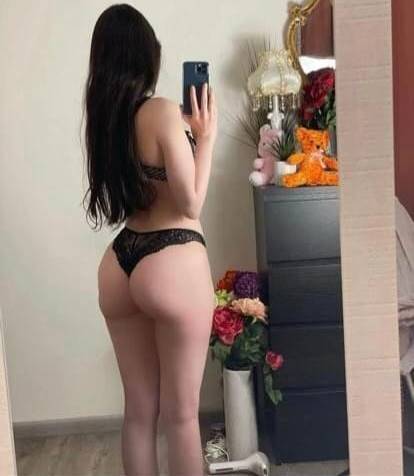 Halkalı Escort Bayan Edayla Yolculuğa Çıkın